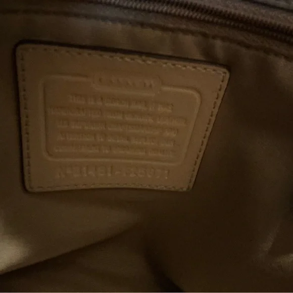 Coach Pink Shoulder Bag - Picture 4 of 5